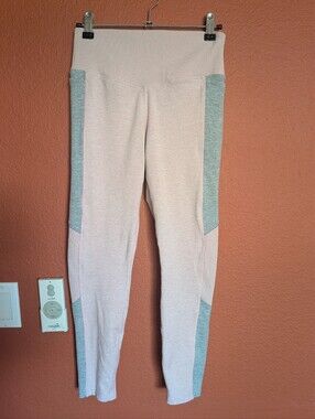 PINK Victoria’s Secret Ultimate Colorblock High-Waist Leggings